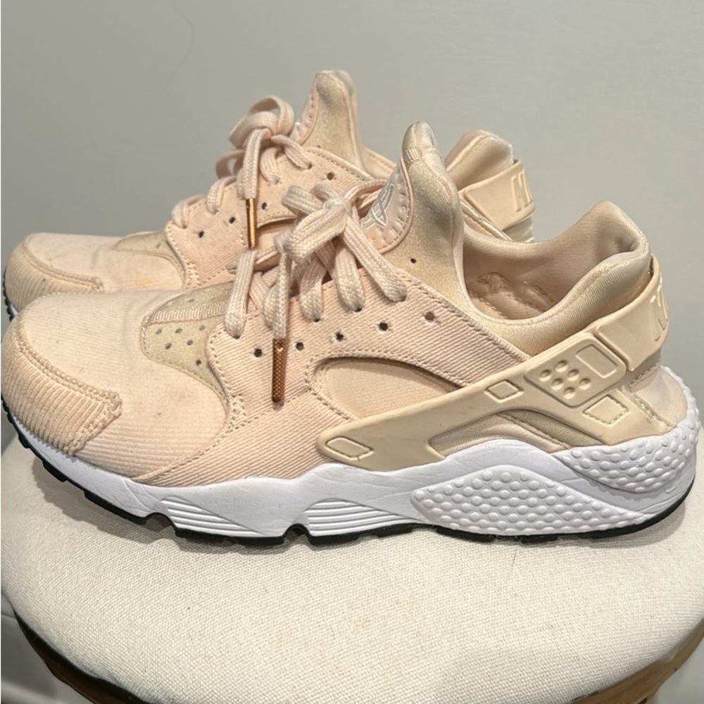 Nike Women's Huarache Guava Ice